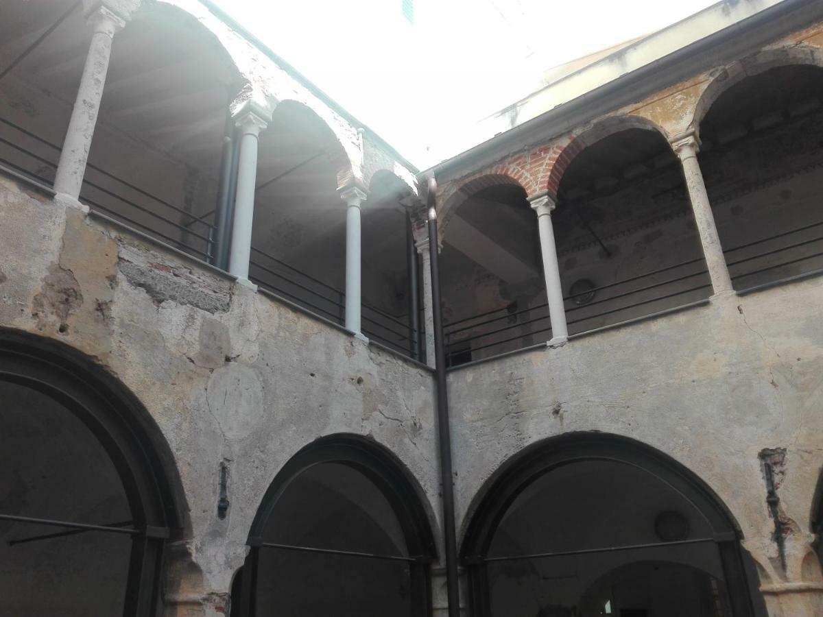 Al Chiostro Guesthouse Генуя Екстер'єр фото
